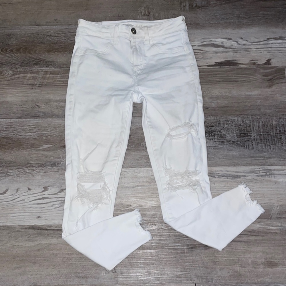 American Eagle white distressed next level stretch capri denim jeans size 2